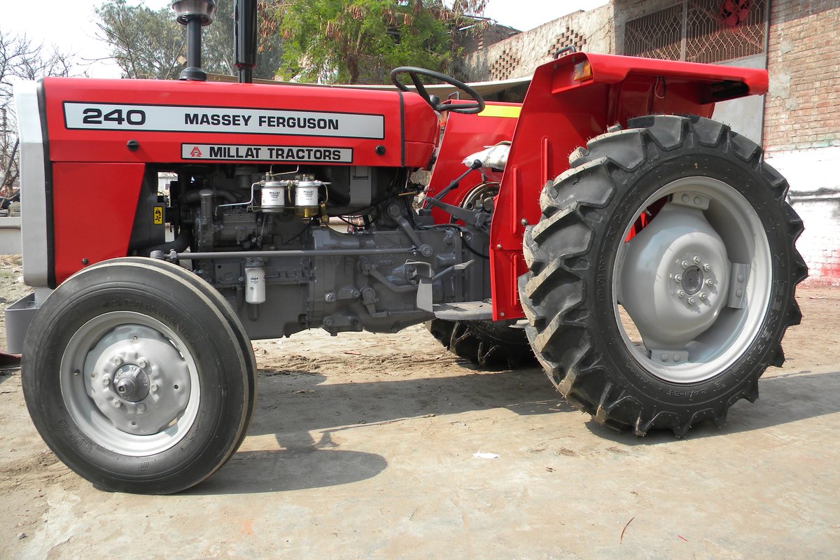 Massey Ferguson 240 tractor from Pakistan